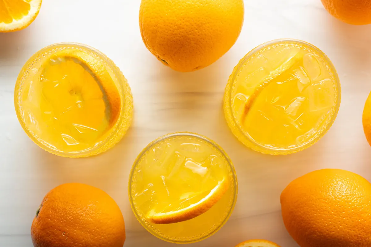 Refreshing clear citrus soda